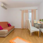 Grepo Sljeme Apartment Makarska